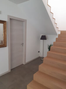 Serramenti su misura - porta interna abitazione Friso