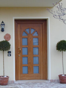 portoncini d'ingresso in legno