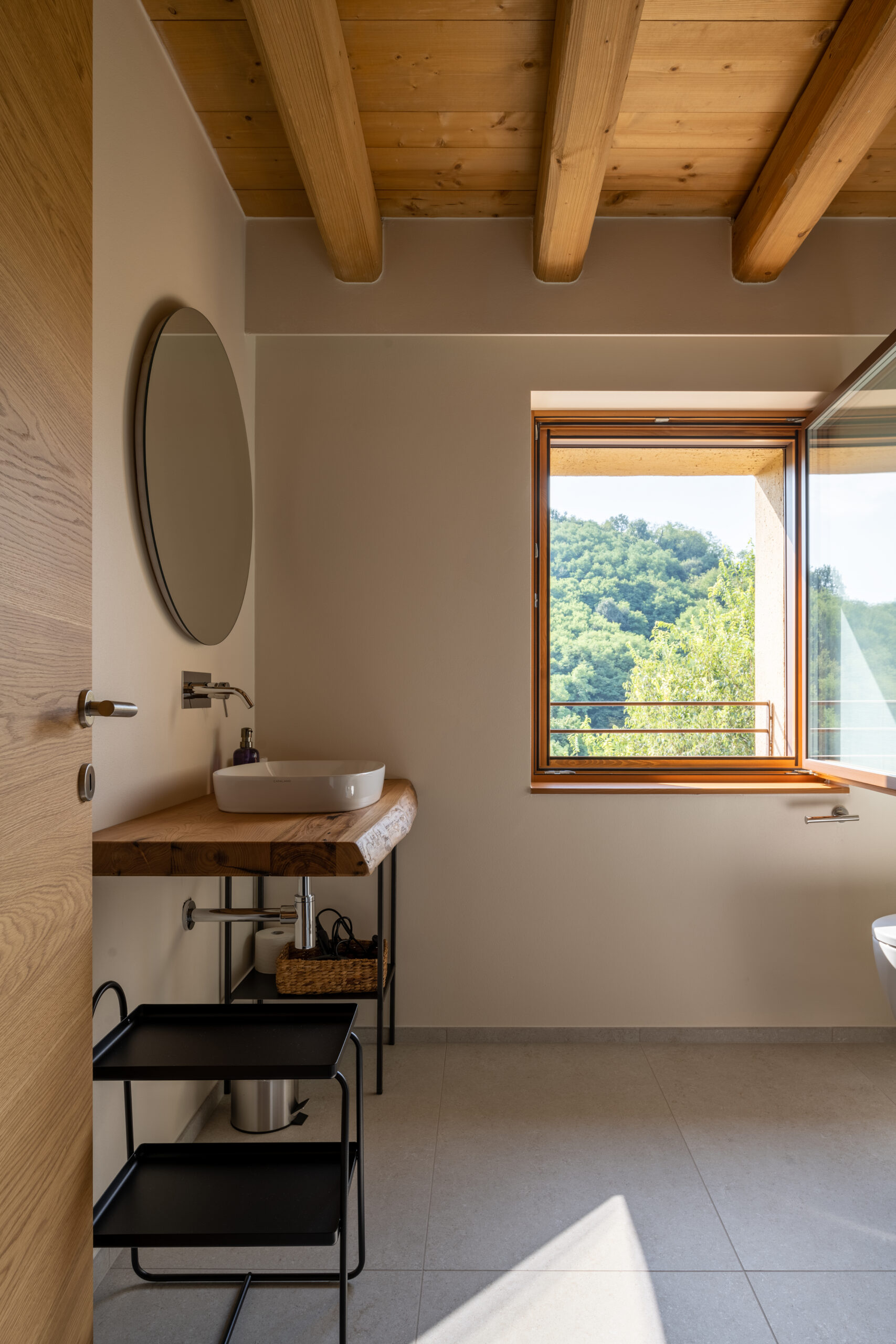 Serramenti in legno: davvero richiedono più manutenzione di PVC e alluminio?